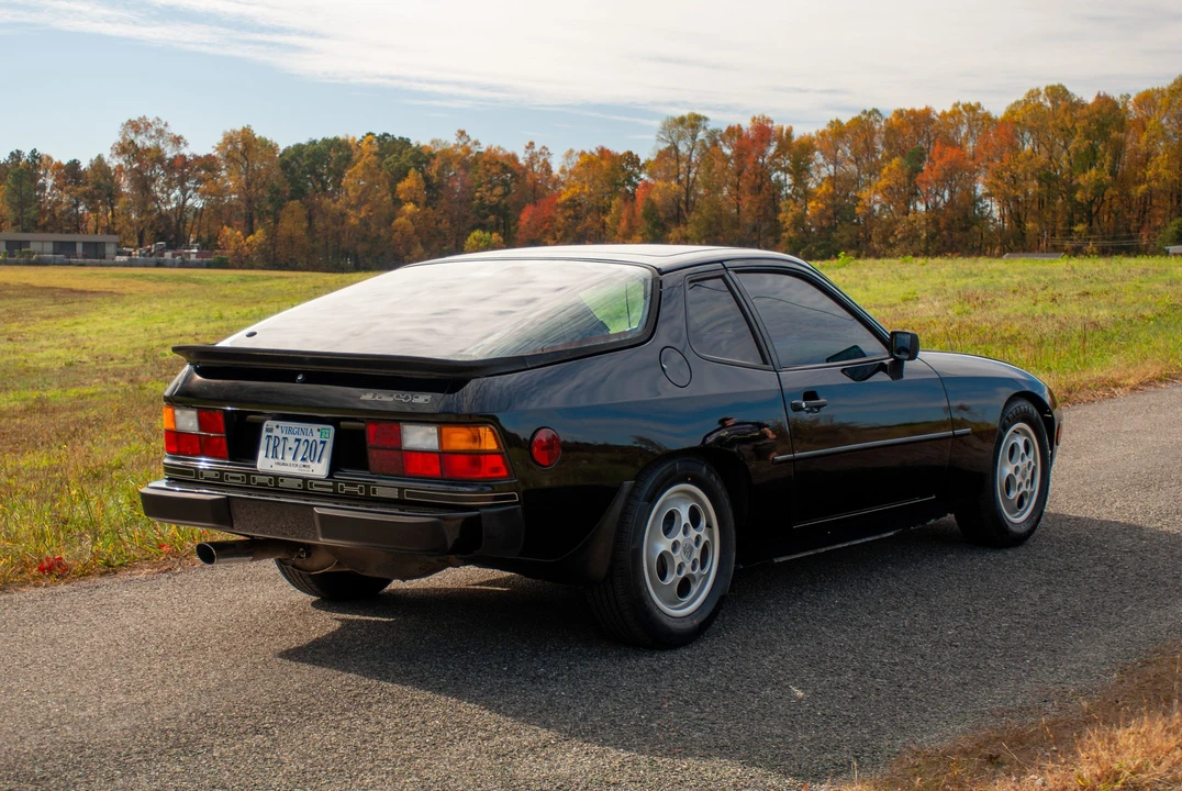 1988 Porsche 924 S - Image 11 of 31