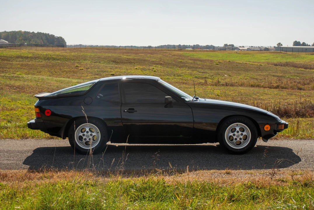 1988 Porsche 924 S - Image 13 of 31