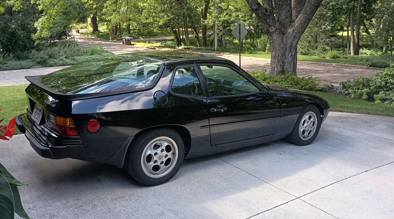 1988 Porsche 924 S - Image 13 of 31