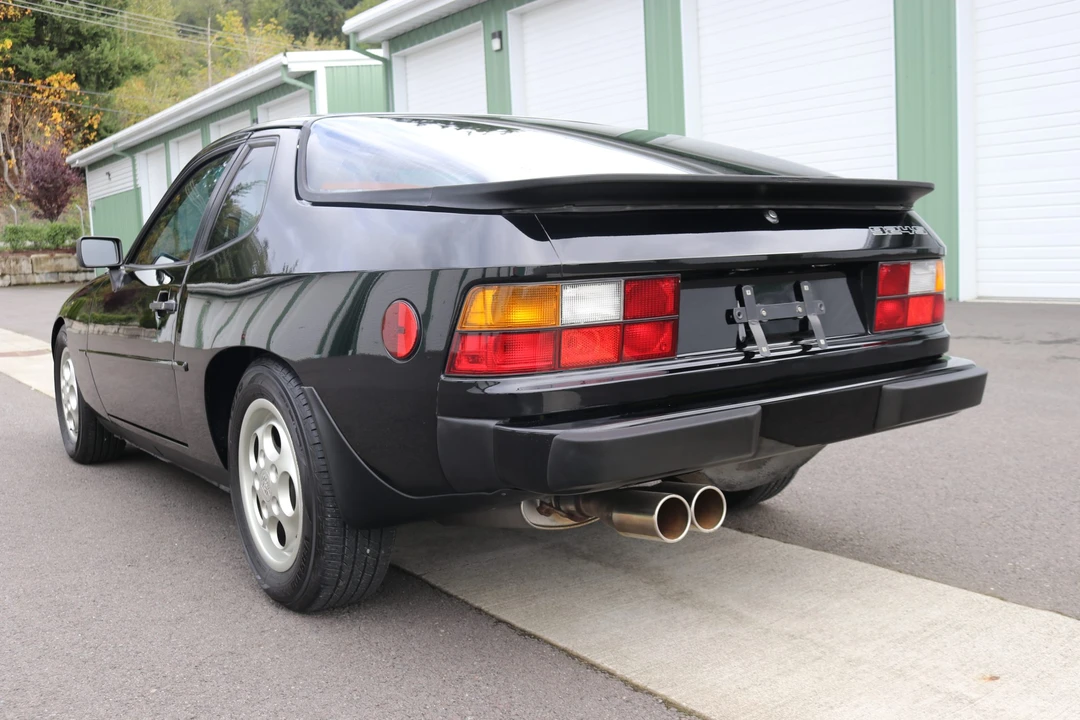 1988 Porsche 924 S - Image 10 of 31