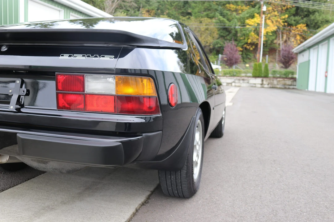 1988 Porsche 924 S - Image 13 of 31