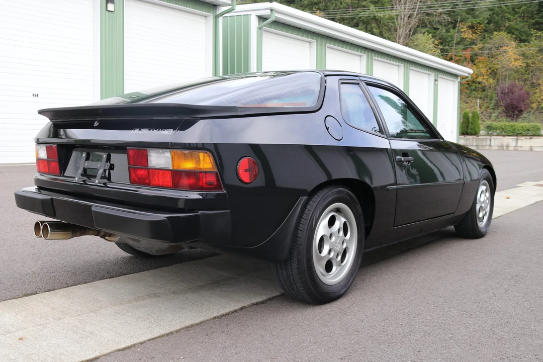 1988 Porsche 924 S - Image 7 of 31