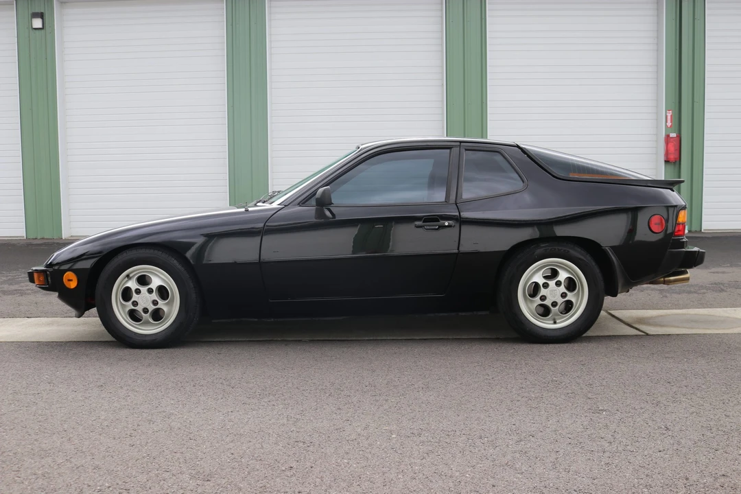 1988 Porsche 924 S - Image 11 of 31