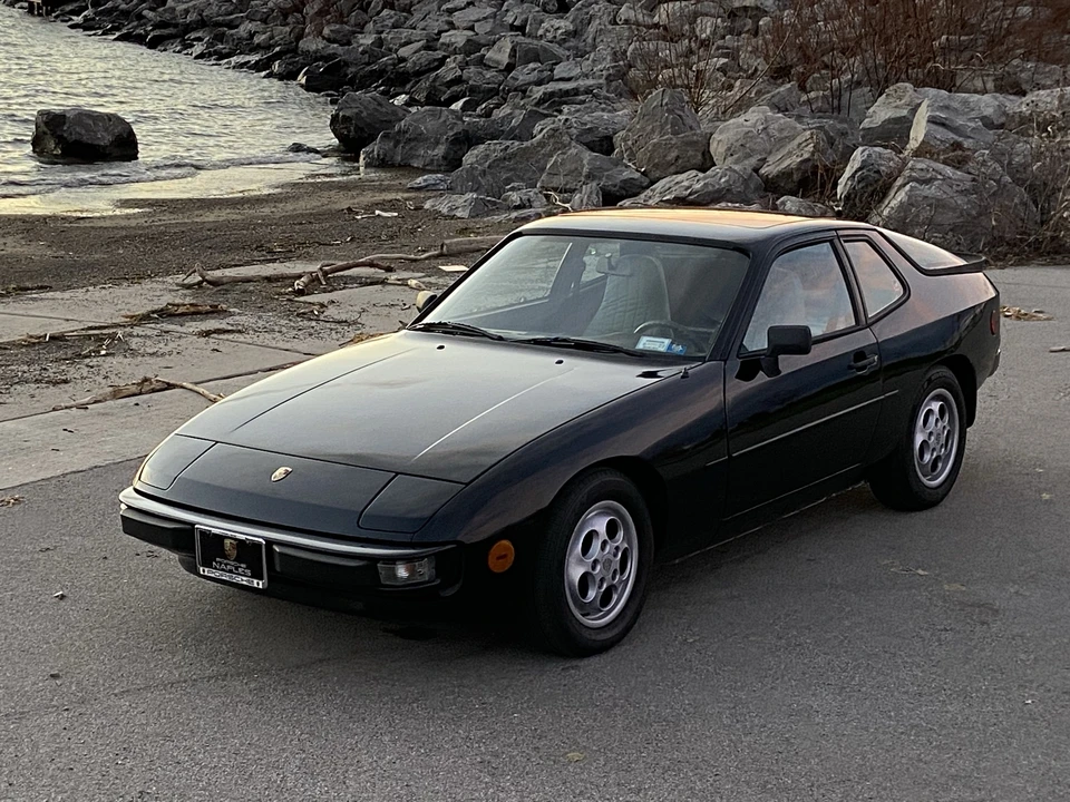 1988 Porsche 924 S - Image 25 of 31