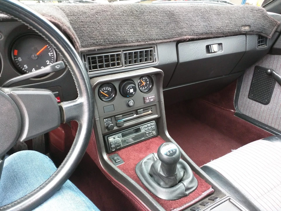 1988 Porsche 924 S - Image 13 of 31