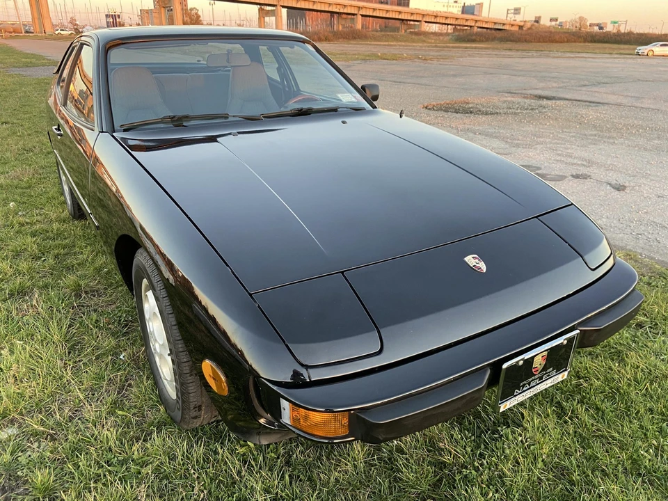 1988 Porsche 924 S - Image 18 of 31