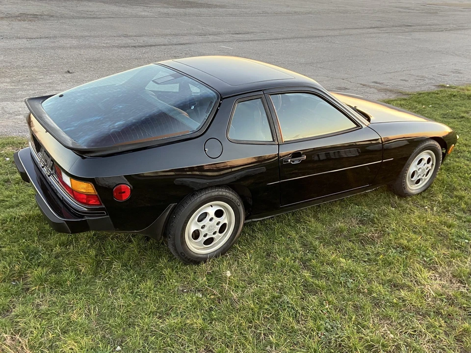 1988 Porsche 924 S - Image 12 of 31
