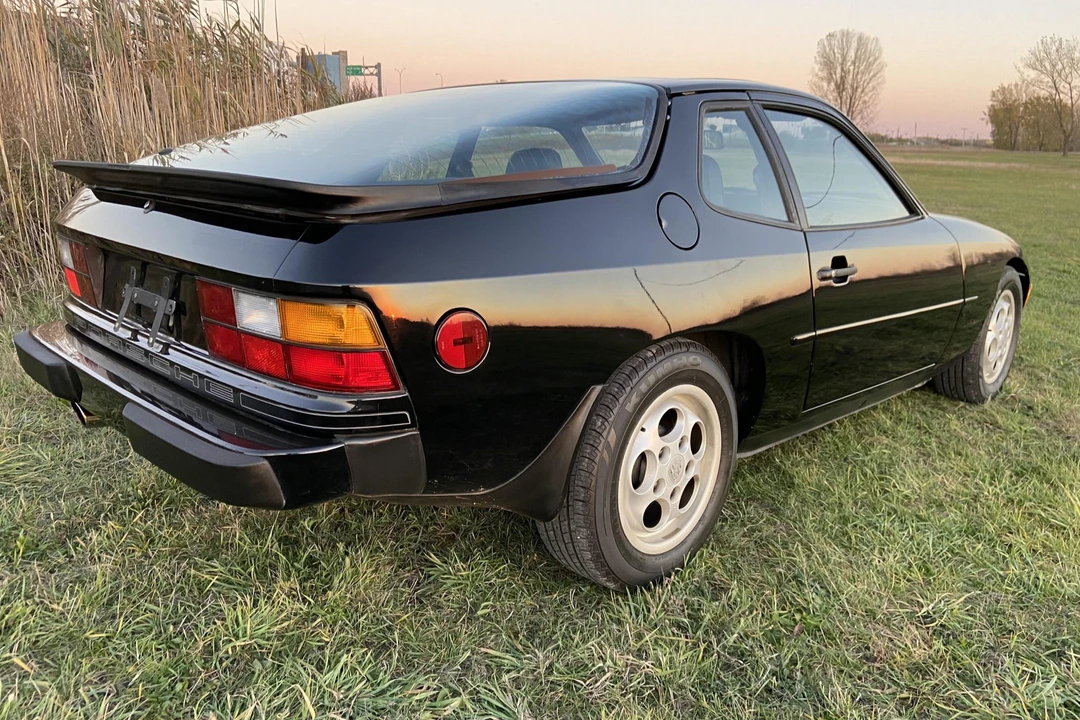 1988 Porsche 924 S - Image 13 of 31
