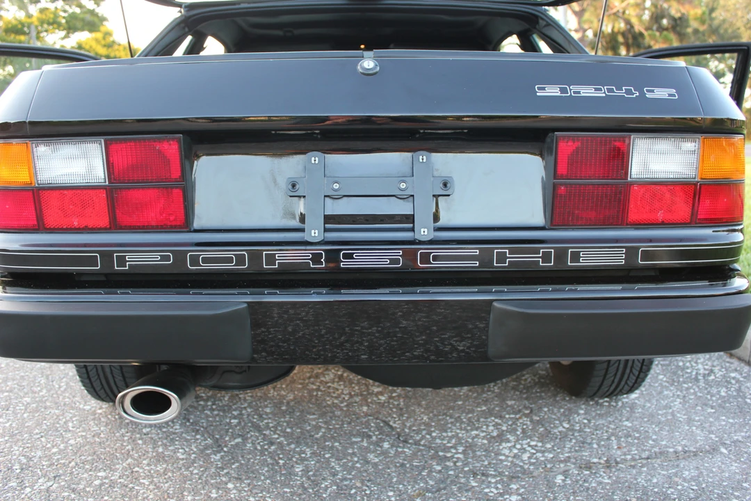 1988 Porsche 924 S - Image 29 of 31