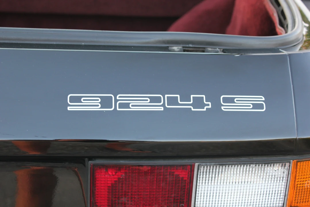 1988 Porsche 924 S - Image 28 of 31