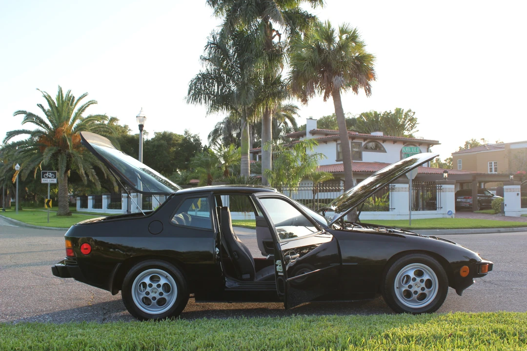 1988 Porsche 924 S - Image 26 of 31