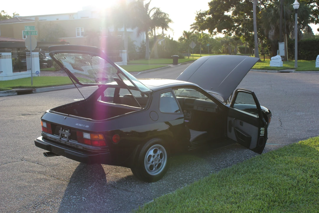 1988 Porsche 924 S - Image 25 of 31