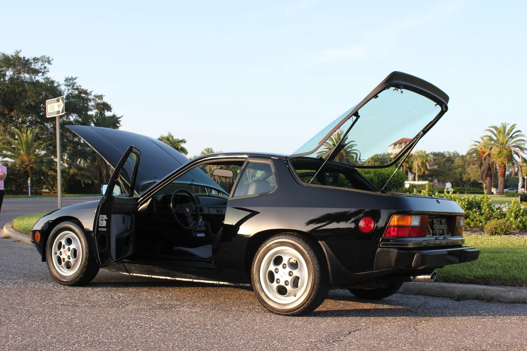 1988 Porsche 924 S - Image 23 of 31