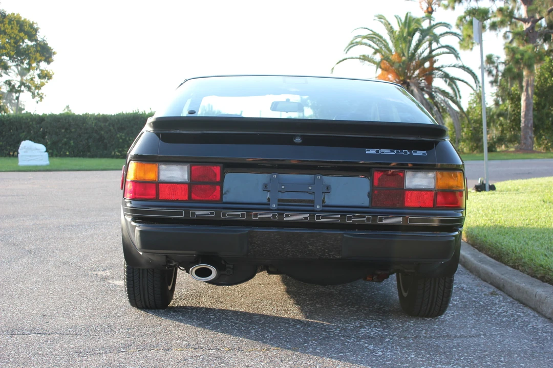 1988 Porsche 924 S - Image 10 of 31