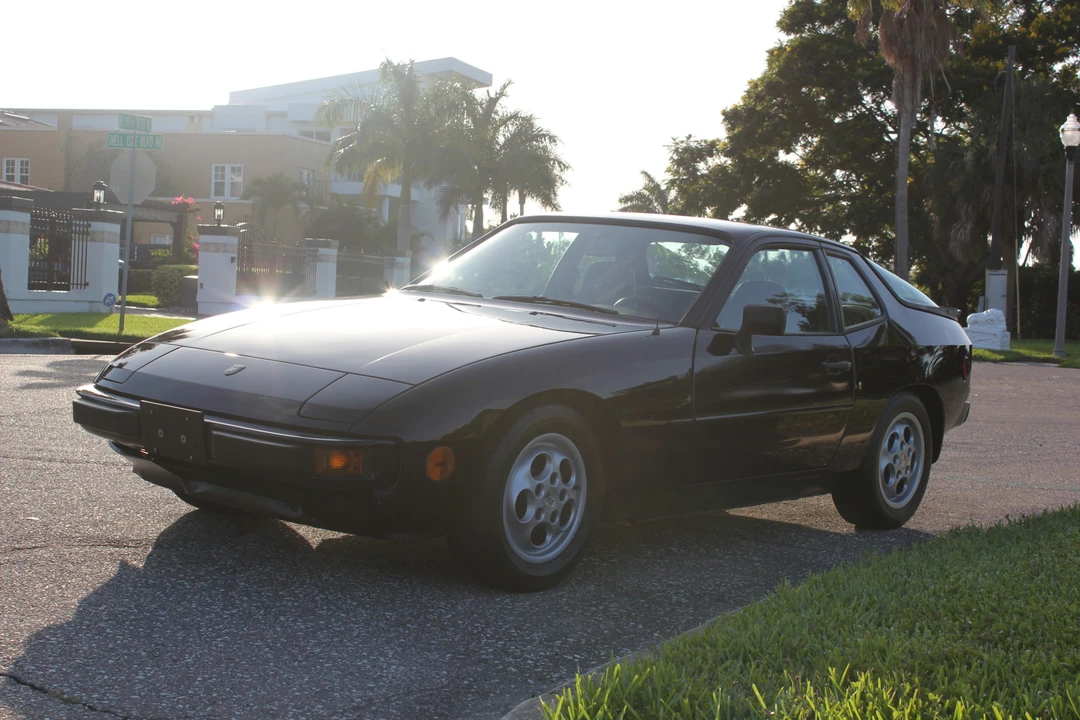 1988 Porsche 924 S - Image 17 of 31