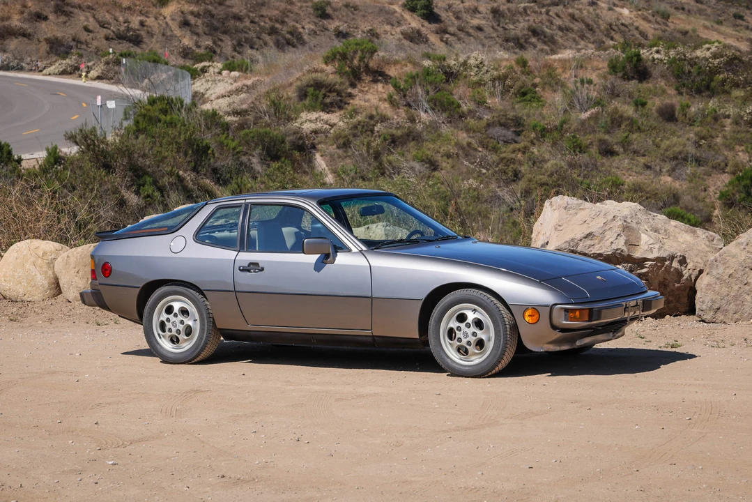 1988 Porsche 924 S - Image 8 of 31