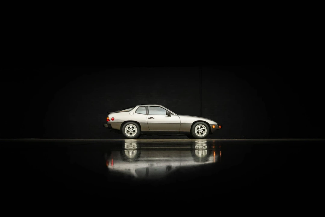 1988 Porsche 924 S - Image 28 of 31
