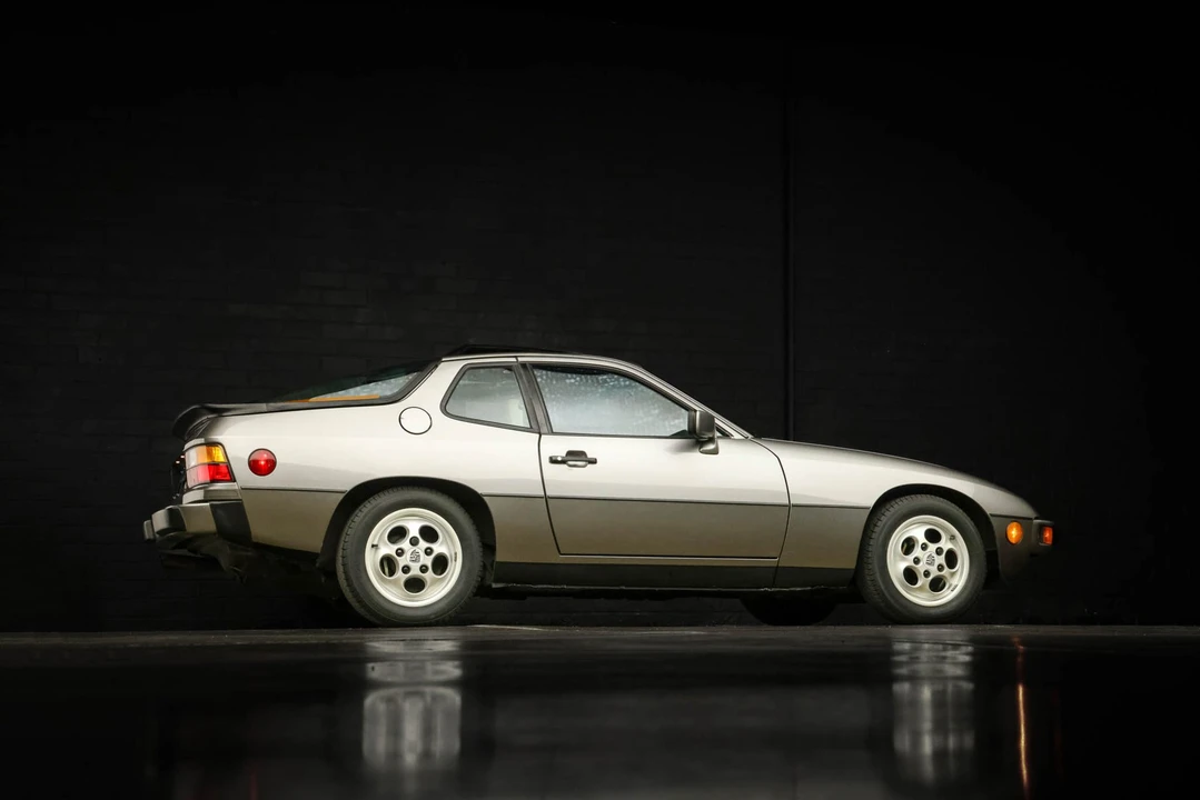 1988 Porsche 924 S - Image 30 of 31