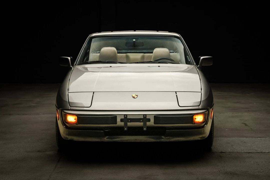 1988 Porsche 924 S - Image 8 of 31