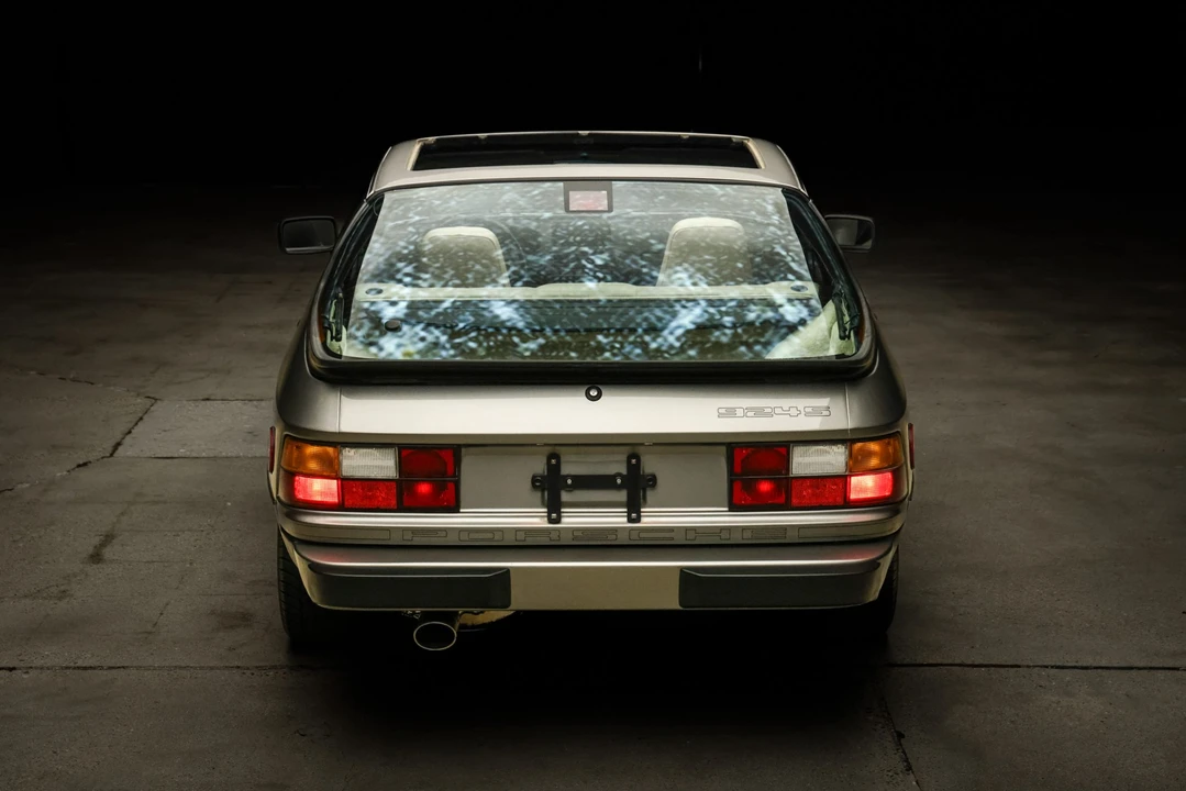 1988 Porsche 924 S - Image 26 of 31