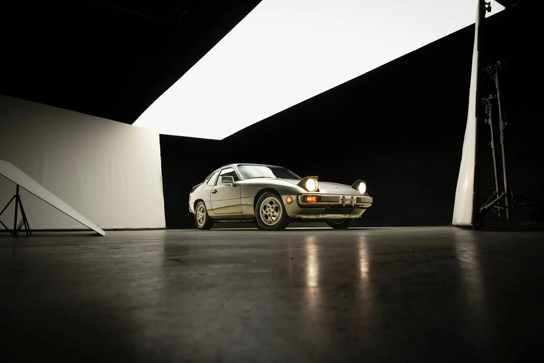 1988 Porsche 924 S - Image 12 of 31