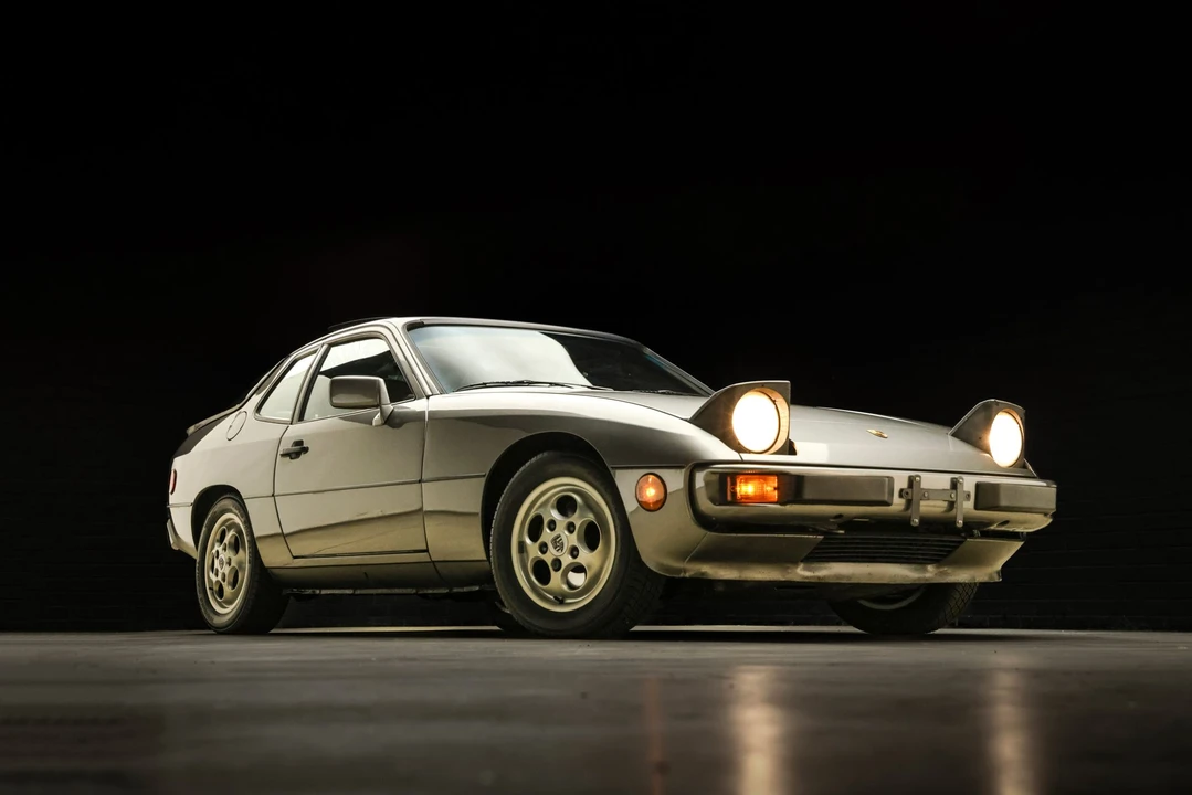 1988 Porsche 924 S - Image 11 of 31