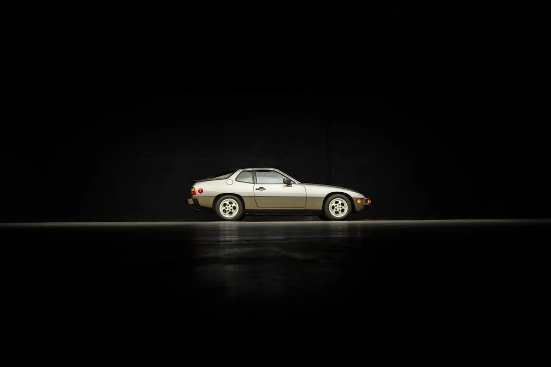 1988 Porsche 924 S - Image 18 of 31