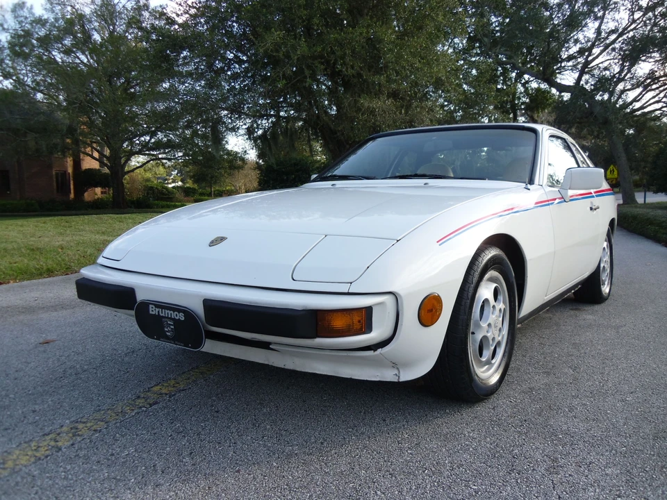 1988 Porsche 924 S - Image 2 of 31