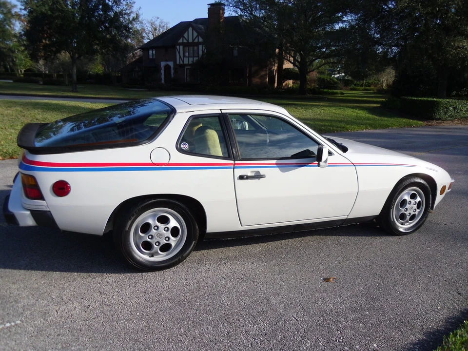 1988 Porsche 924 S - Image 9 of 31