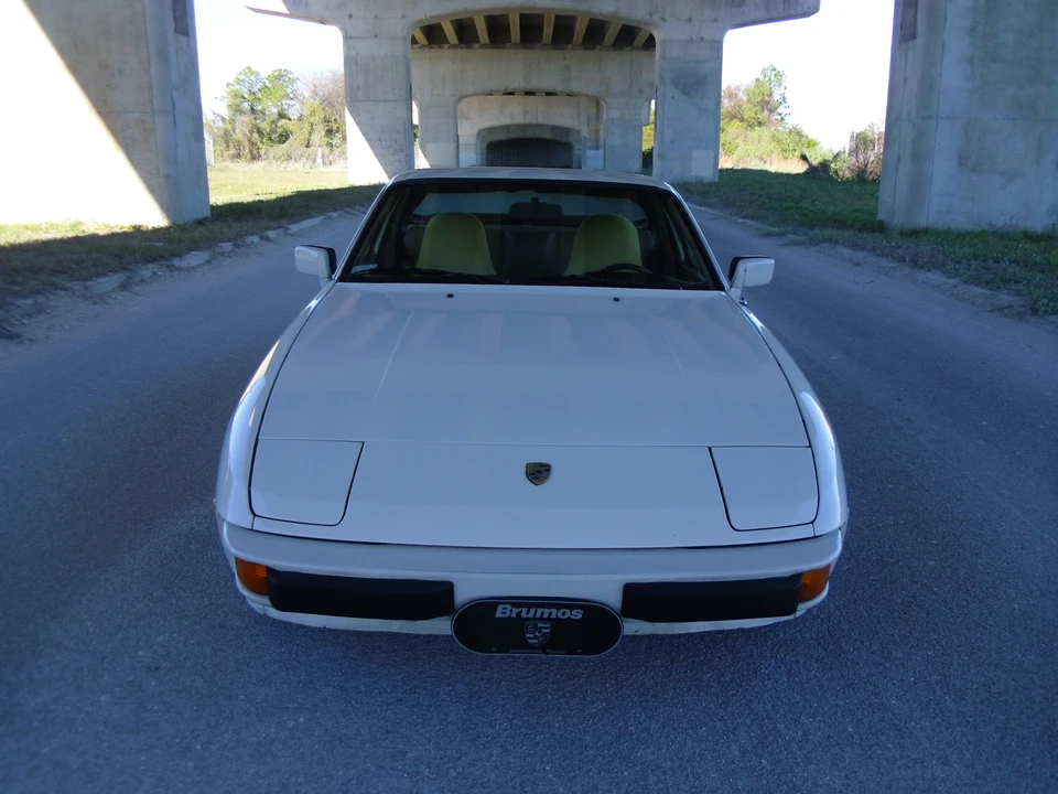 1988 Porsche 924 S - Image 21 of 31