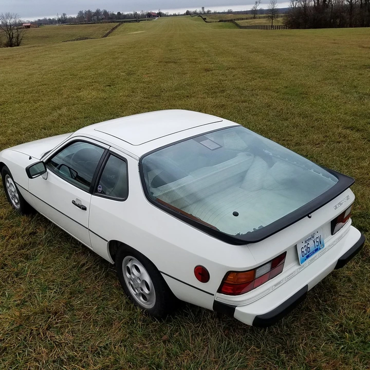 1988 Porsche 924 S - Image 12 of 31