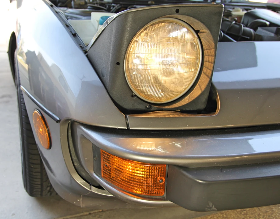 1988 Porsche 924 S - Image 30 of 31