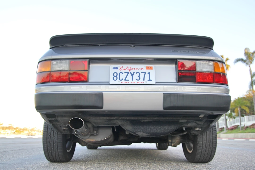 1988 Porsche 924 S - Image 17 of 31