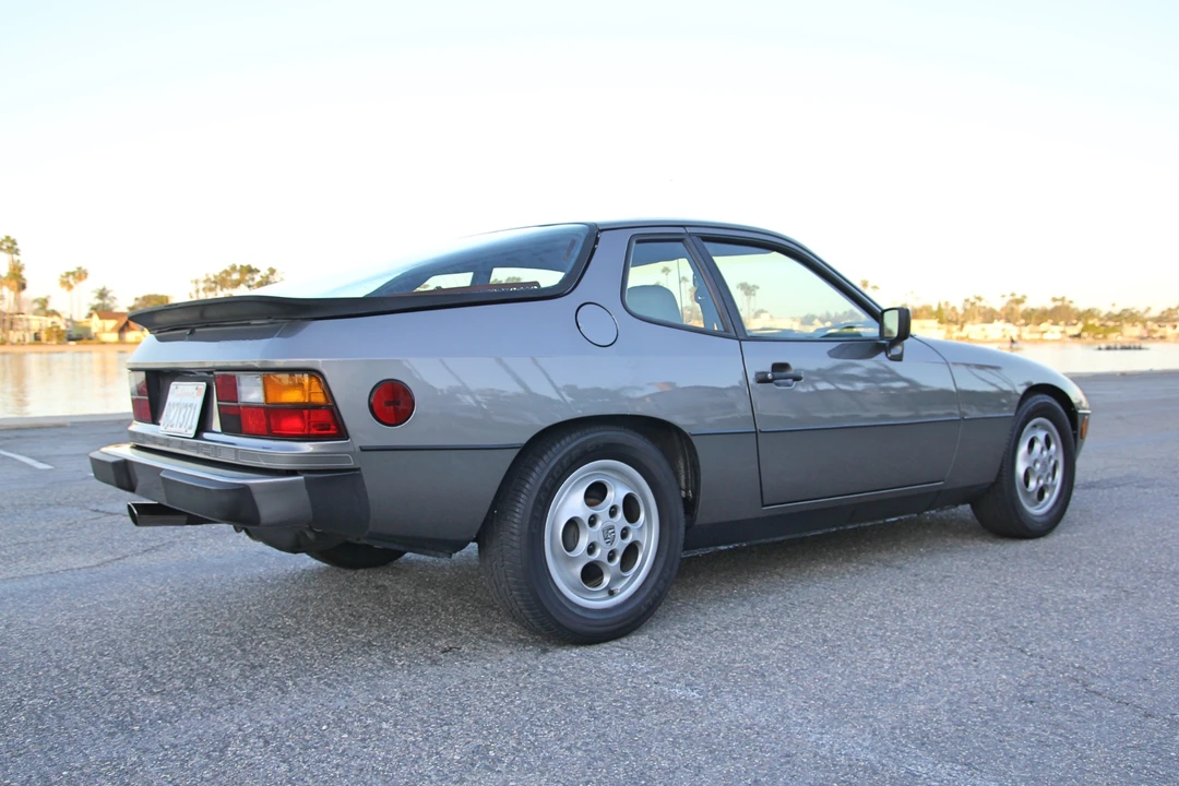 1988 Porsche 924 S - Image 20 of 31