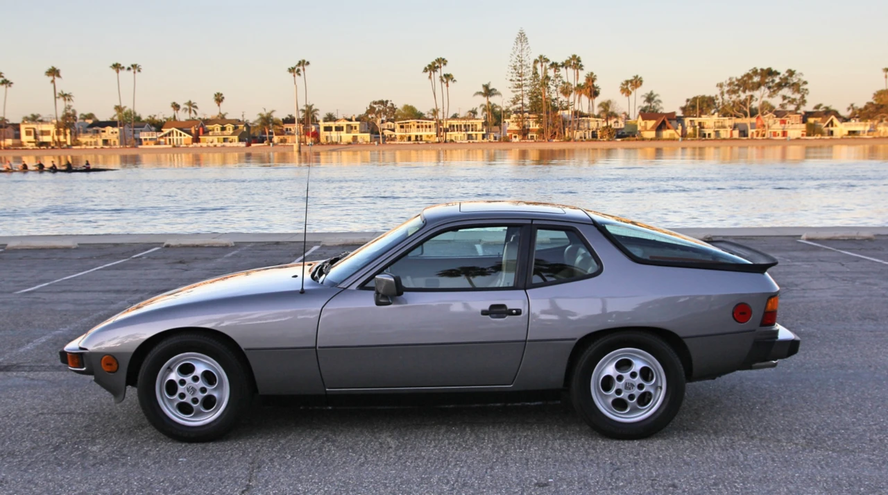 1988 Porsche 924 S - Image 8 of 31