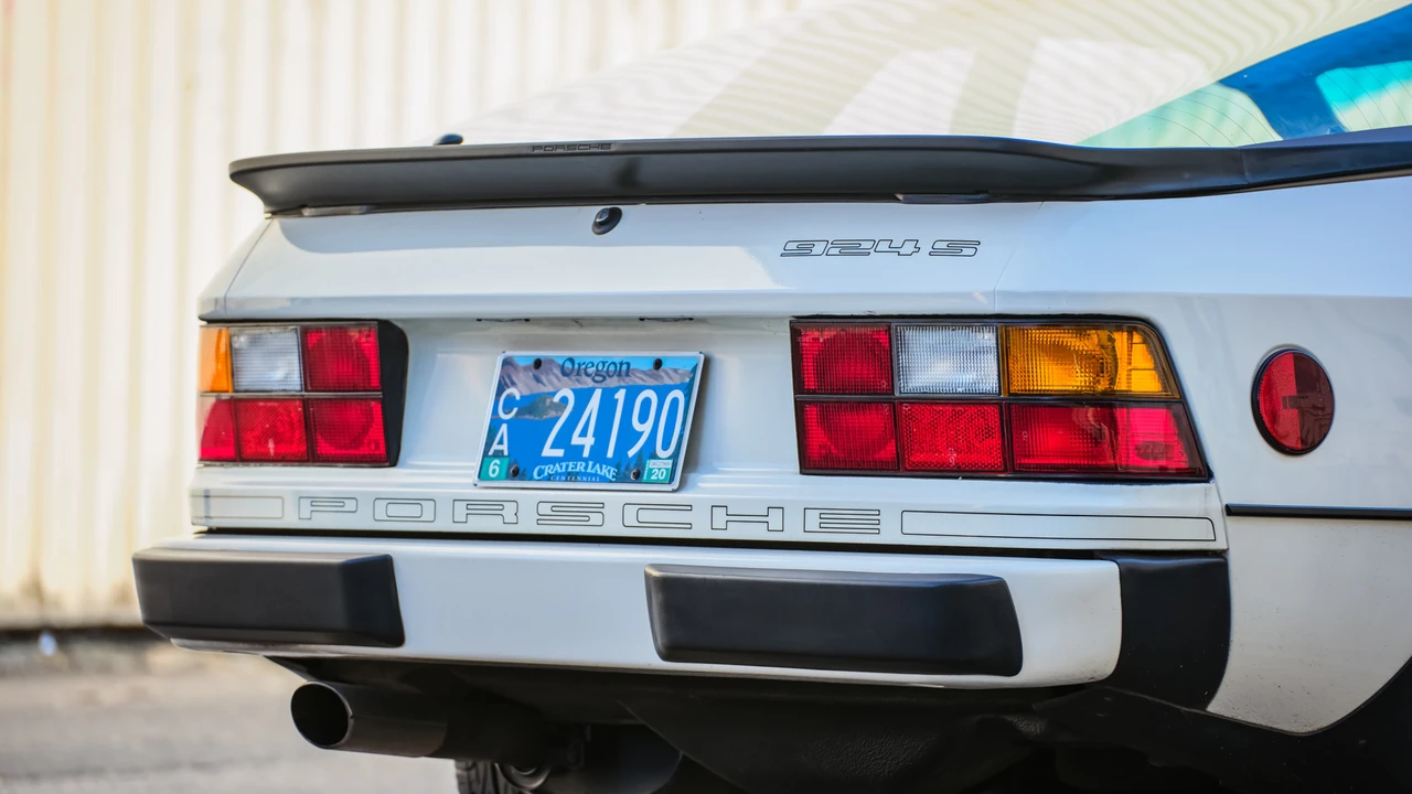 1988 Porsche 924 S - Image 30 of 31