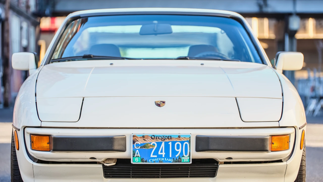 1988 Porsche 924 S - Image 24 of 31