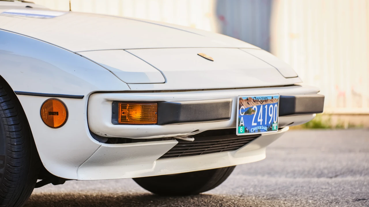 1988 Porsche 924 S - Image 18 of 31