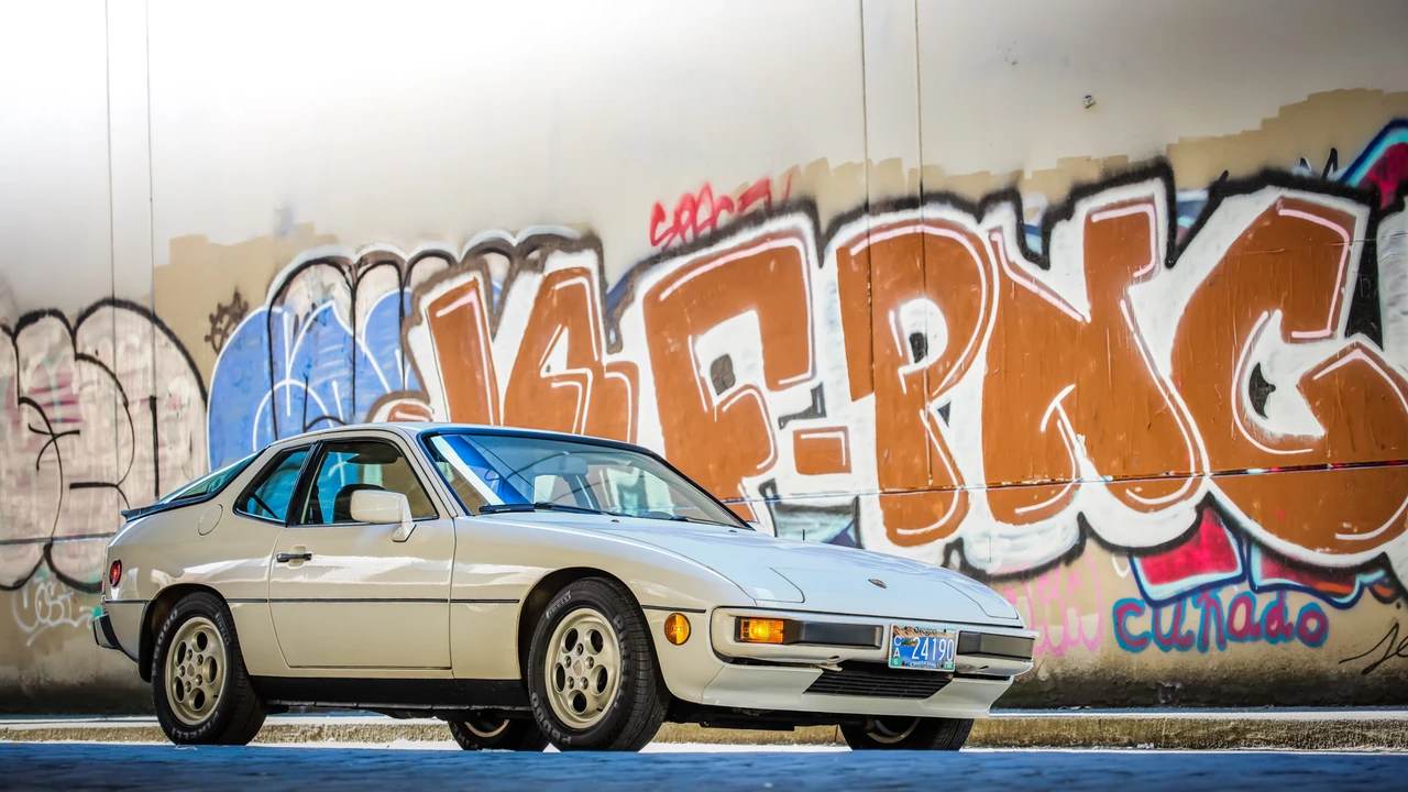 1988 Porsche 924 S - Image 11 of 31