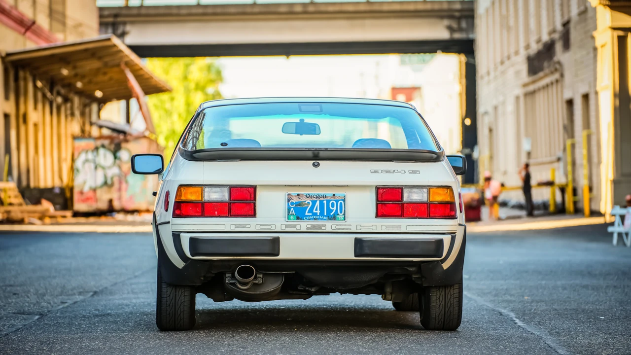 1988 Porsche 924 S - Image 6 of 31