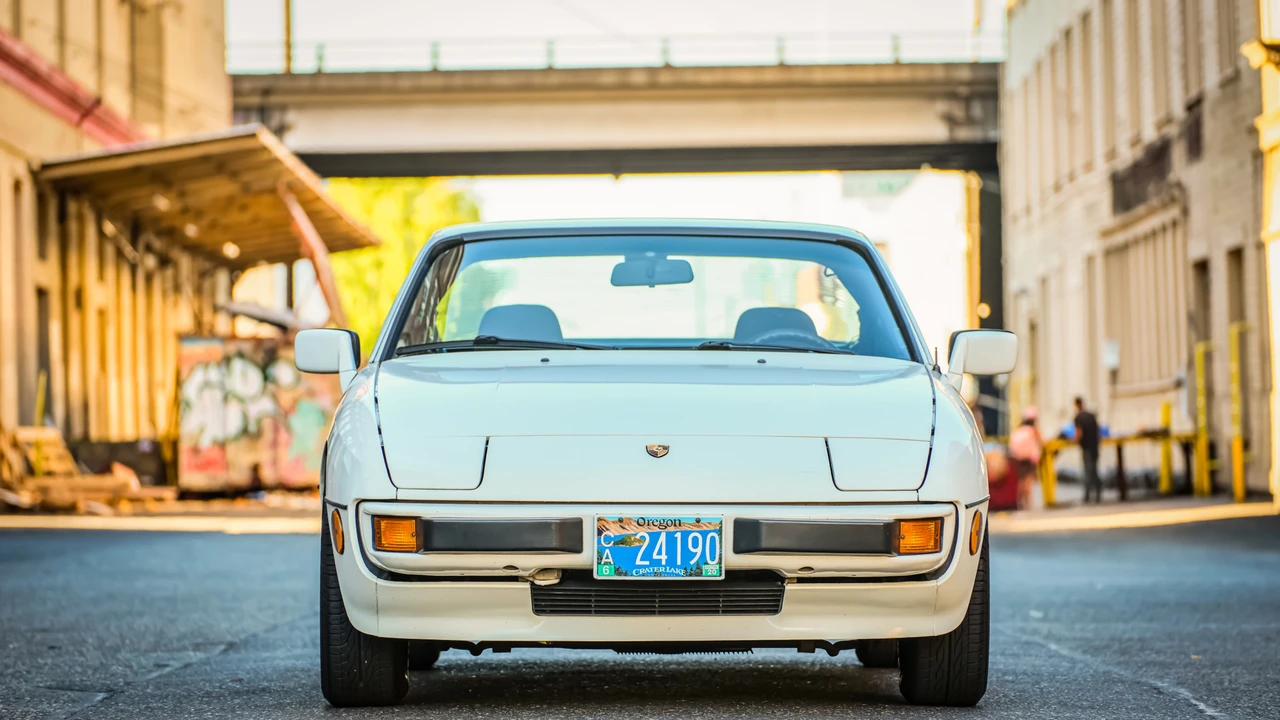 1988 Porsche 924 S - Image 14 of 31