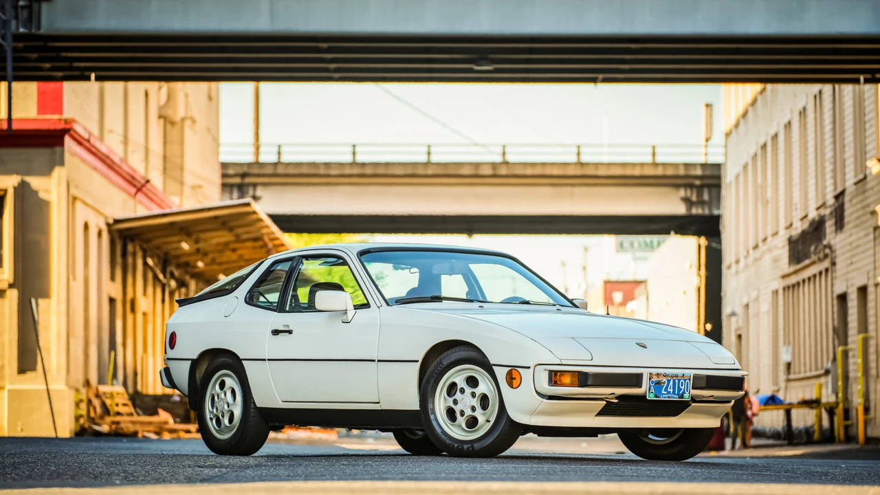 1988 Porsche 924 S - Image 12 of 31