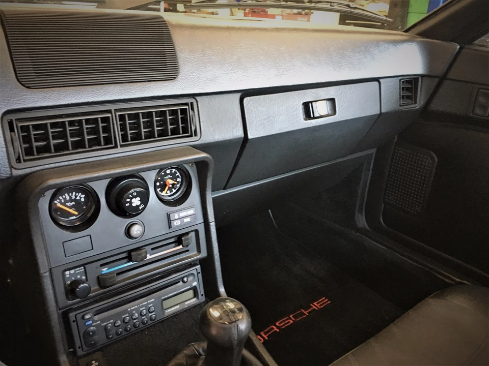 1988 Porsche 924 S - Image 20 of 31