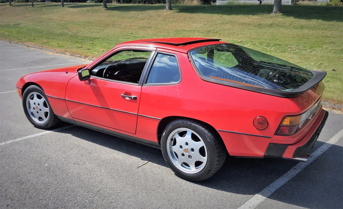 1988 Porsche 924 S - Image 7 of 31