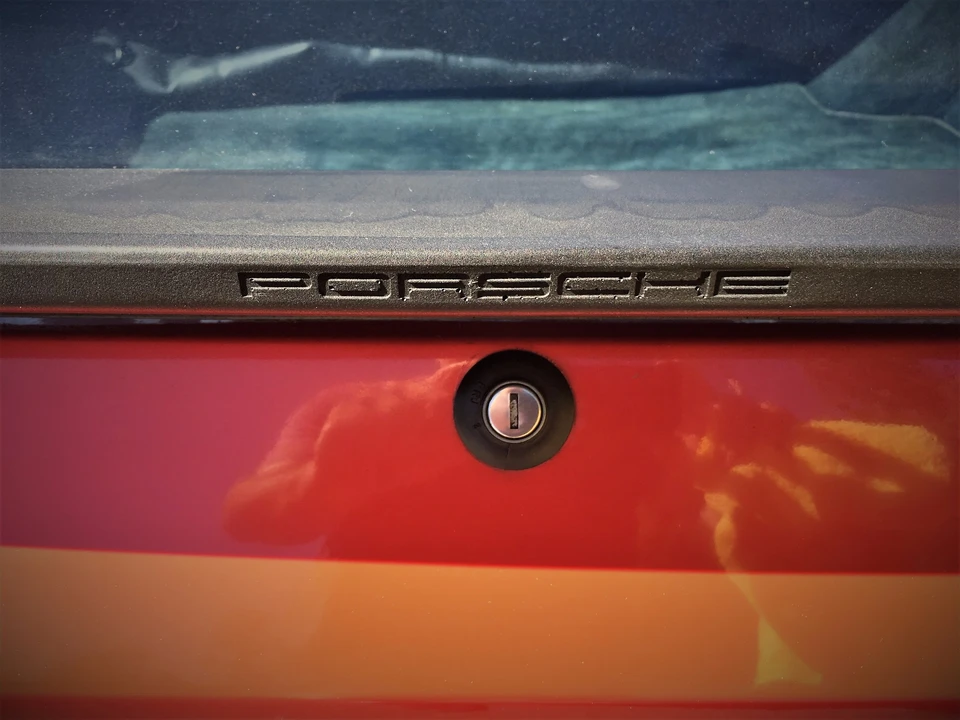 1988 Porsche 924 S - Image 12 of 31
