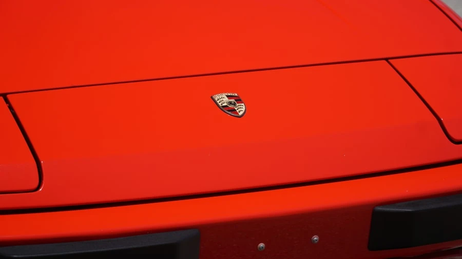 1988 Porsche 924 S - Image 9 of 15