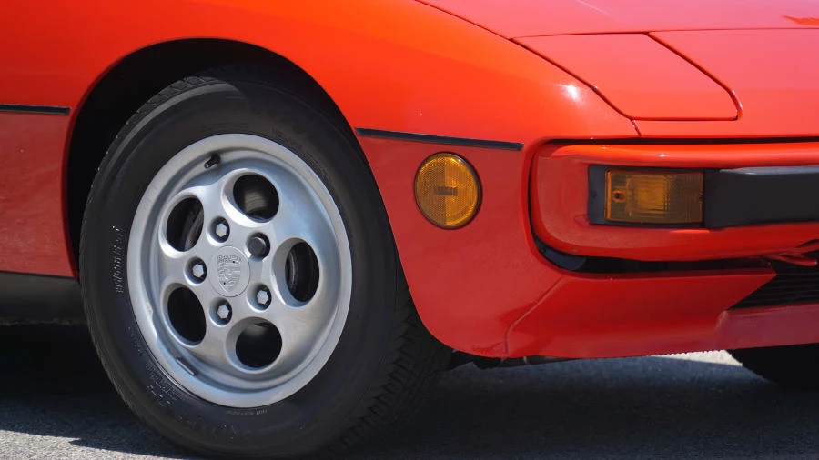 1988 Porsche 924 S - Image 7 of 15