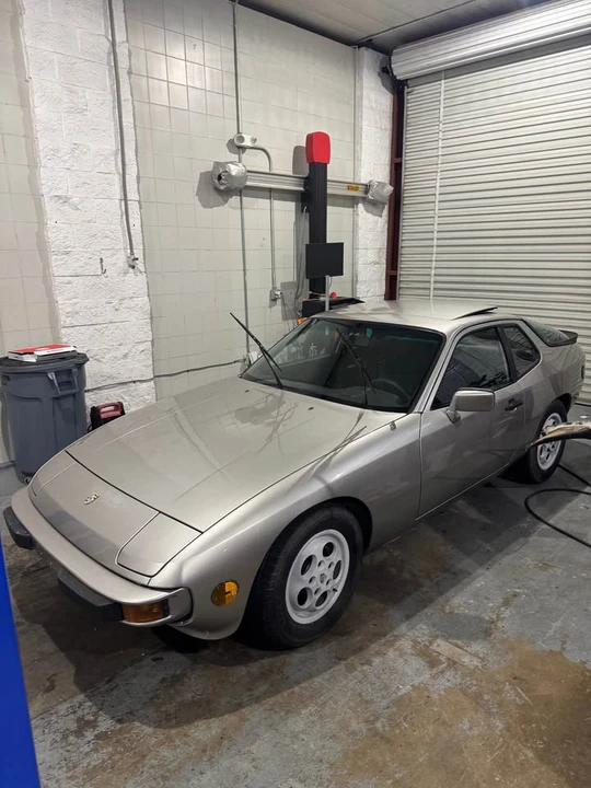 1988 Porsche 924 S - Image 5 of 11