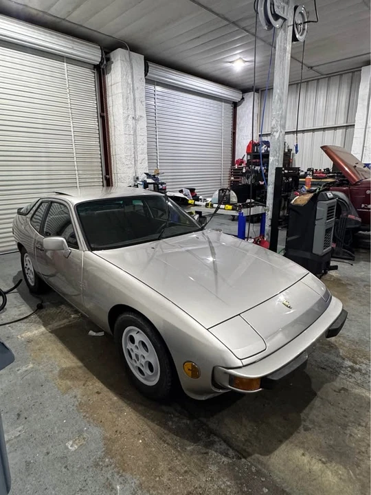1988 Porsche 924 S - Image 4 of 11