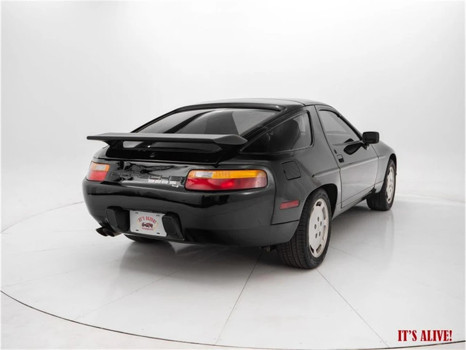 1988 Porsche 928 S4 - Image 7 of 31